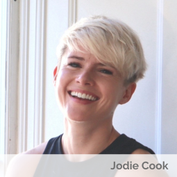433. Fail, Pivot, Succeed: AI and Jodie Cook's Entrepreneurial Edge "Tey Year Career" Author, Coachvox AI founder Jodie Cook (Success Through Failure 433: Fail, Pivot, Succeed: AI and Jodie Cook's Entrepreneurial Edge)